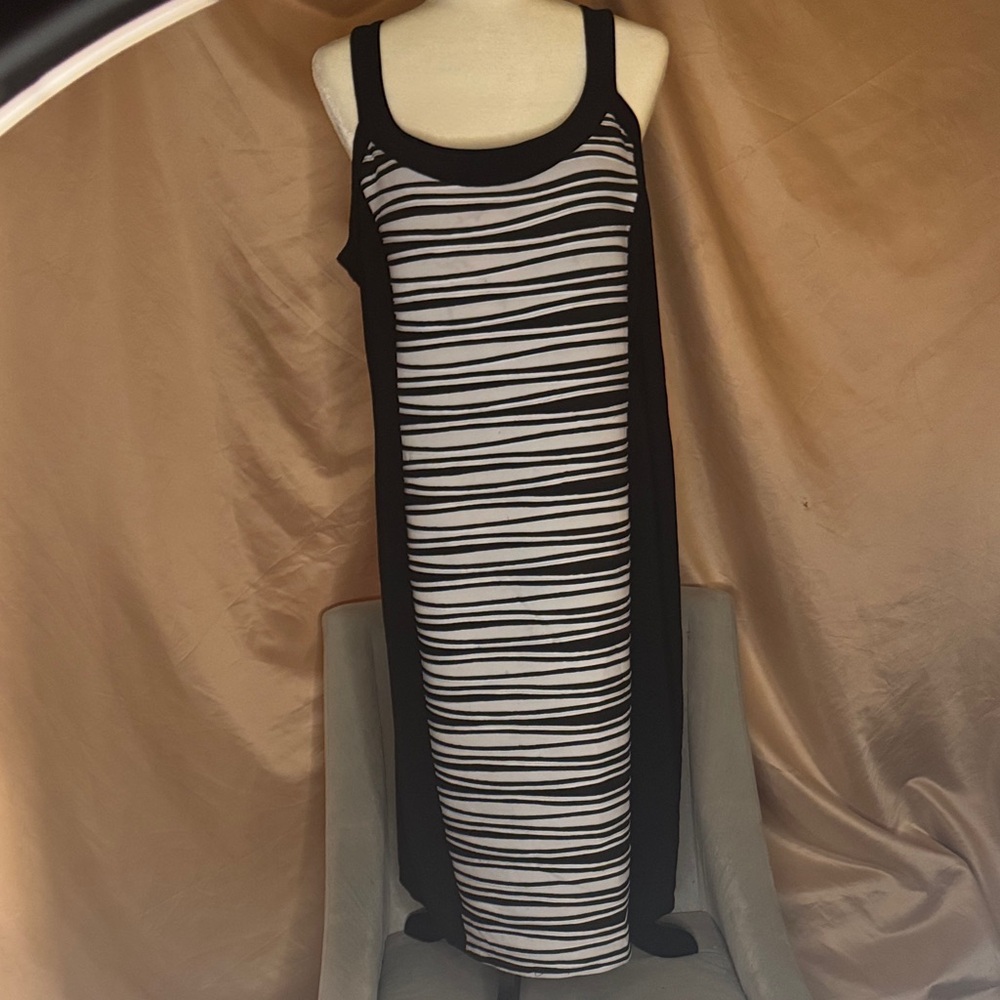 R&M Richards Black and White Striped Sleeveless Maxi Dress